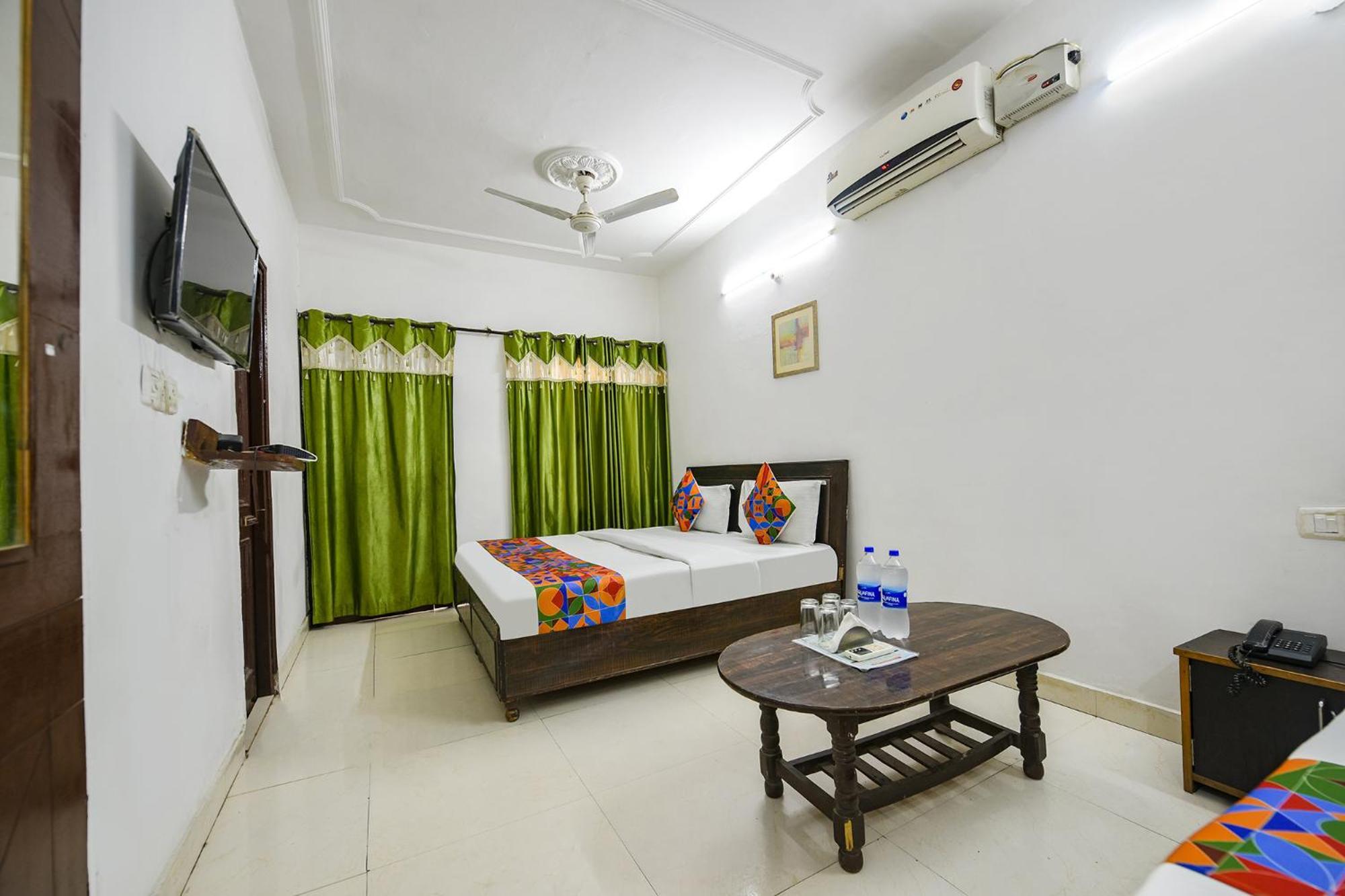 Fabexpress Diamond Sec 45 Hotel Chandigarh Ngoại thất bức ảnh