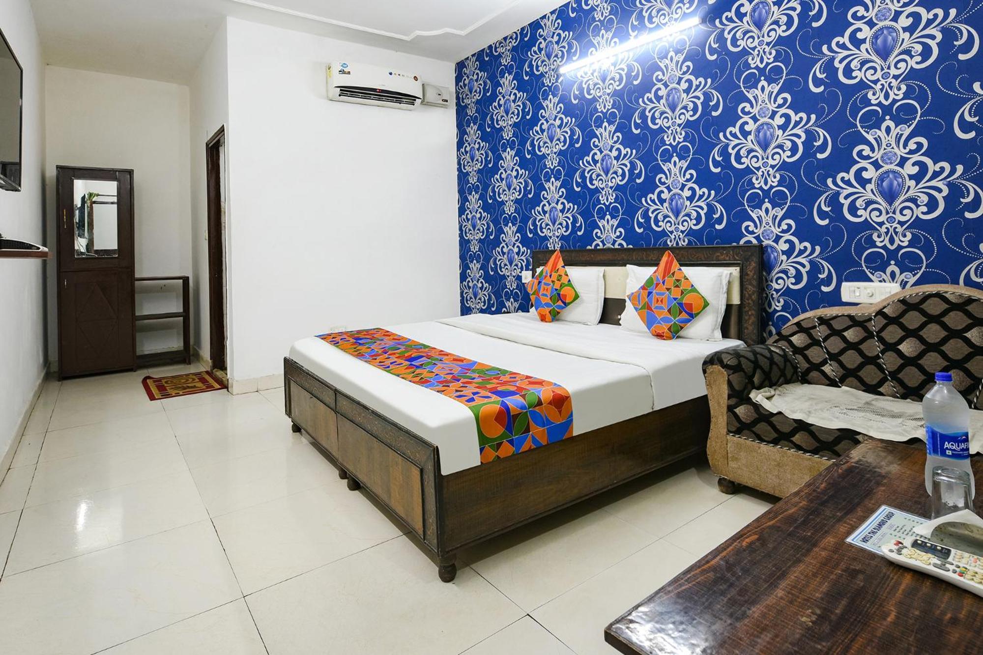 Fabexpress Diamond Sec 45 Hotel Chandigarh Ngoại thất bức ảnh
