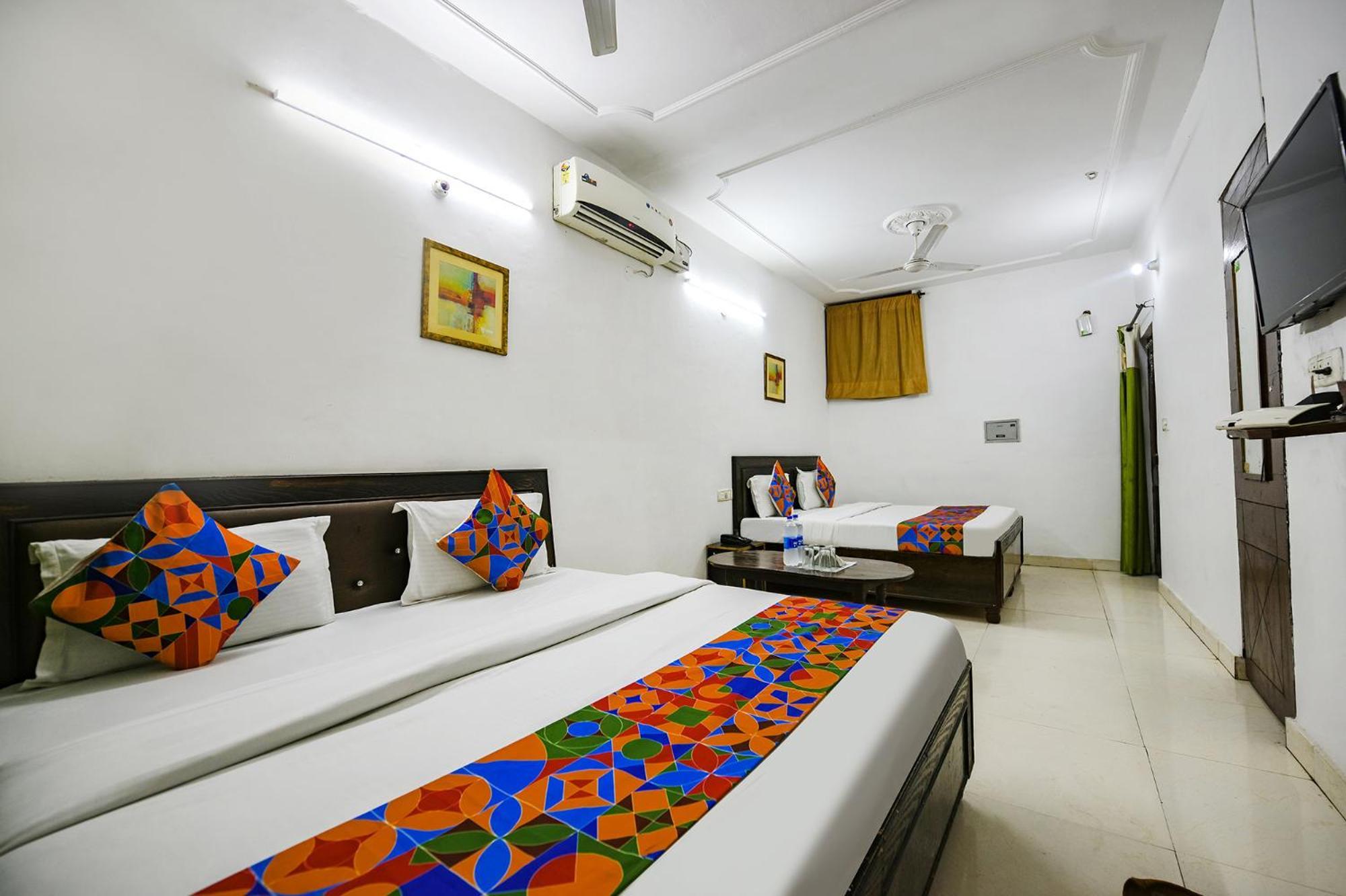 Fabexpress Diamond Sec 45 Hotel Chandigarh Ngoại thất bức ảnh