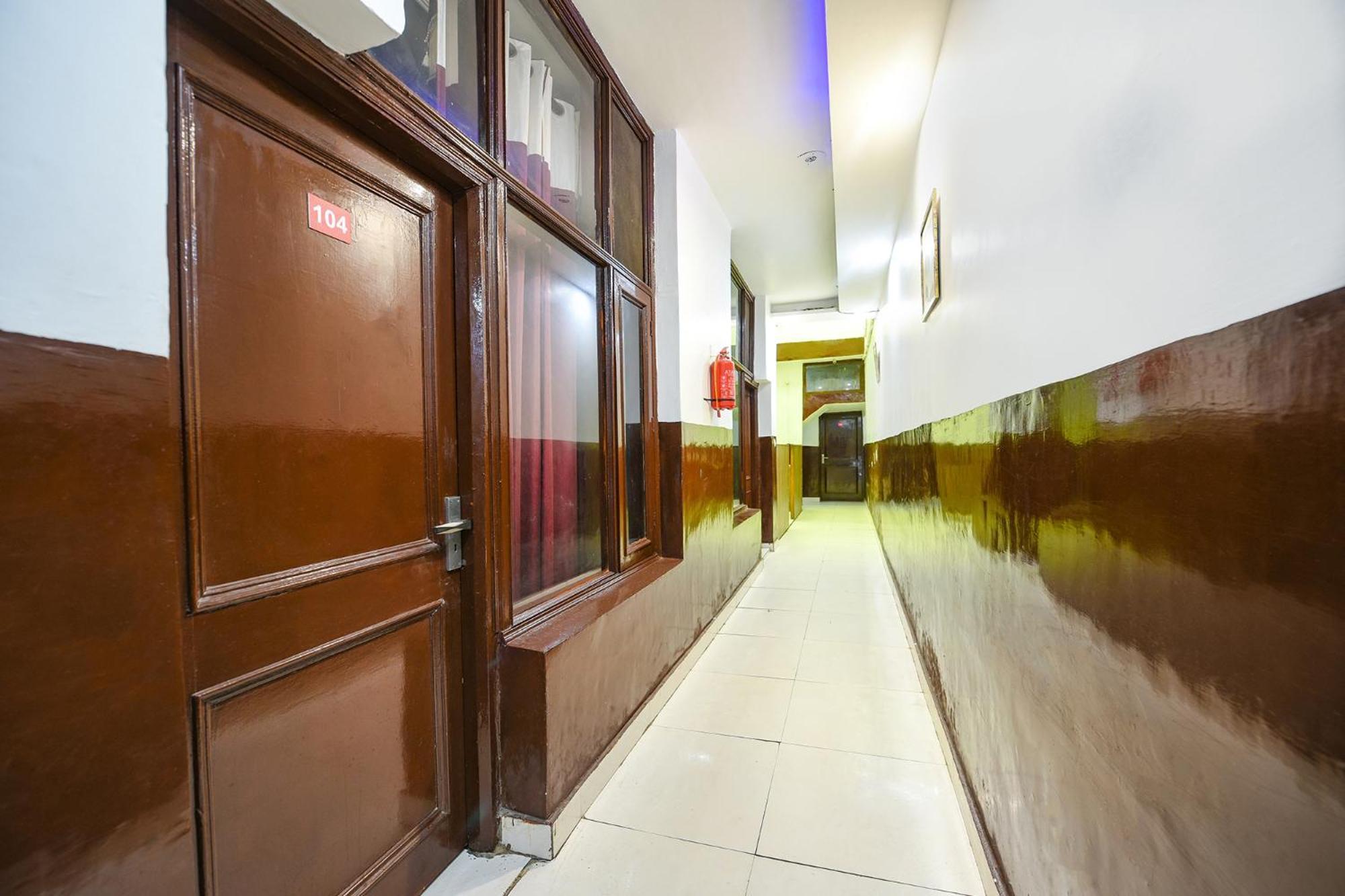 Fabexpress Diamond Sec 45 Hotel Chandigarh Ngoại thất bức ảnh