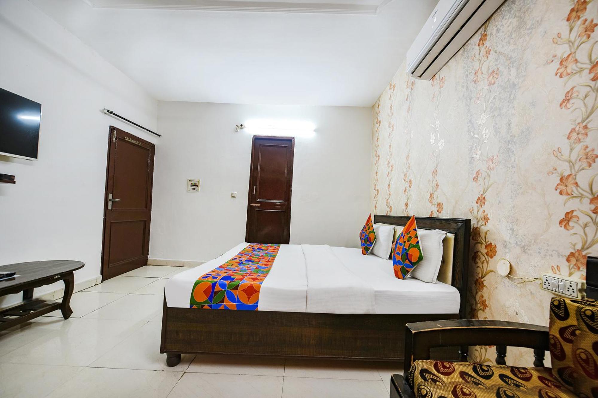 Fabexpress Diamond Sec 45 Hotel Chandigarh Ngoại thất bức ảnh